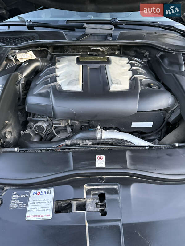 Внедорожник / Кроссовер Porsche Cayenne 2010 в Каменец-Подольском
