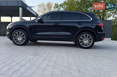 Позашляховик / Кросовер Porsche Cayenne 2010 в 