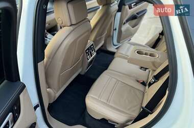 Внедорожник / Кроссовер Porsche Cayenne 2017 в 
