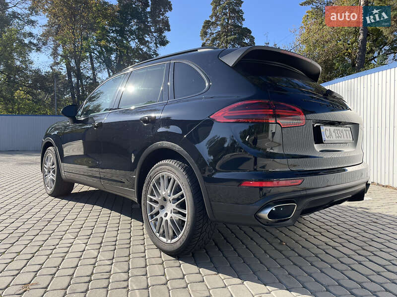 Внедорожник / Кроссовер Porsche Cayenne 2017 в Черкассах фото 11 Внедорожник / Кроссовер Porsche Cayenne 2017 в Черкассах