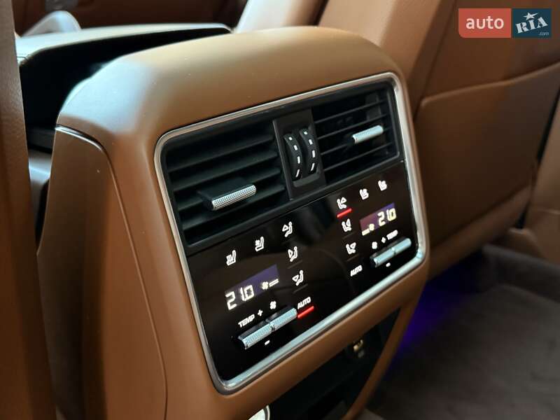 Позашляховик / Кросовер Porsche Cayenne 2018 в Києві
