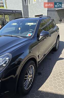 Позашляховик / Кросовер Porsche Cayenne 2015 в Києві