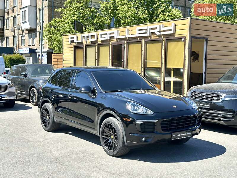 Porsche Cayenne 2015