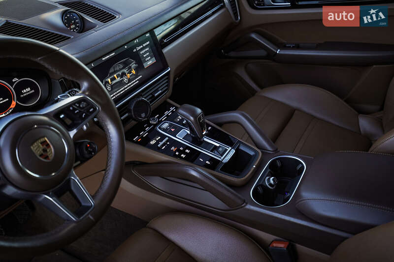 Внедорожник / Кроссовер Porsche Cayenne 2019 в Харькове