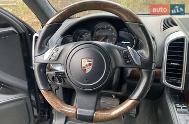 Позашляховик / Кросовер Porsche Cayenne 2010 в 