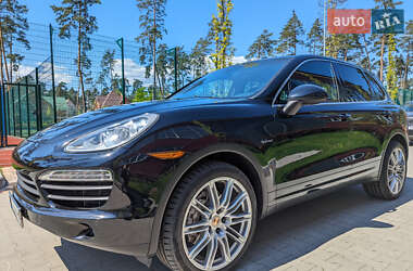 Позашляховик / Кросовер Porsche Cayenne 2014 в 