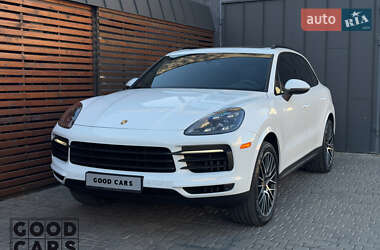 Внедорожник / Кроссовер Porsche Cayenne 2018 в 