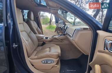 Внедорожник / Кроссовер Porsche Cayenne 2011 в 