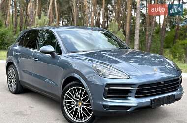 Внедорожник / Кроссовер Porsche Cayenne 2018 в 