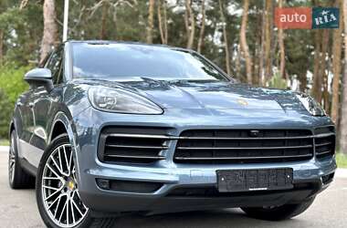 Внедорожник / Кроссовер Porsche Cayenne 2018 в 