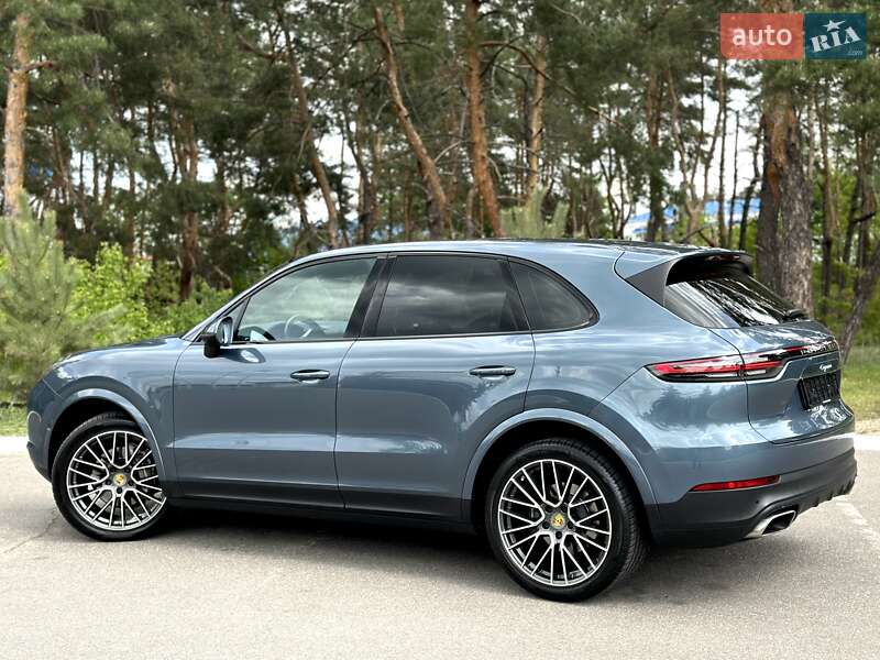 Внедорожник / Кроссовер Porsche Cayenne 2018 в Киеве