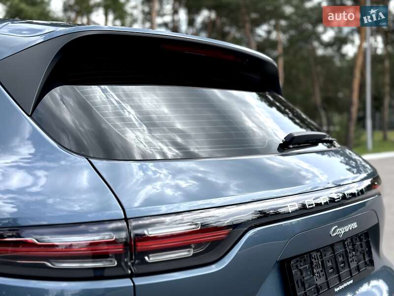 Внедорожник / Кроссовер Porsche Cayenne 2018 в Киеве