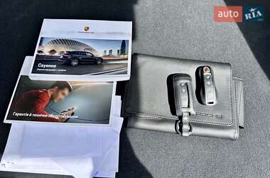 Внедорожник / Кроссовер Porsche Cayenne 2018 в 