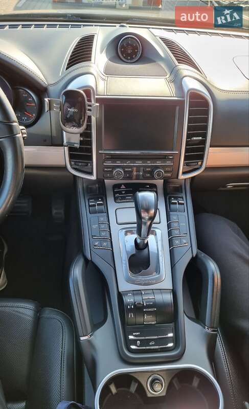 Позашляховик / Кросовер Porsche Cayenne 2010 в Одесі