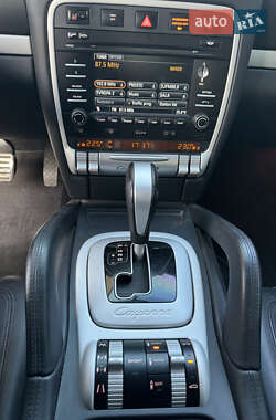 Внедорожник / Кроссовер Porsche Cayenne 2009 в 