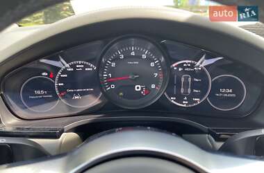 Позашляховик / Кросовер Porsche Cayenne 2019 в 