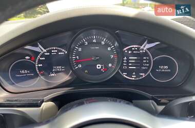 Позашляховик / Кросовер Porsche Cayenne 2019 в 