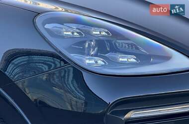 Позашляховик / Кросовер Porsche Cayenne 2019 в 