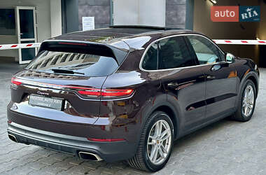 Позашляховик / Кросовер Porsche Cayenne 2018 в 