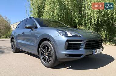 Внедорожник / Кроссовер Porsche Cayenne 2019 в 