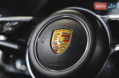 Позашляховик / Кросовер Porsche Cayenne 2014 в 