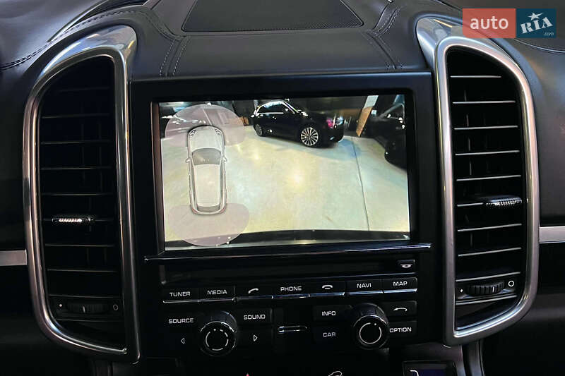 Внедорожник / Кроссовер Porsche Cayenne 2014 в Луцке