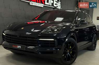 Позашляховик / Кросовер Porsche Cayenne 2019 в 