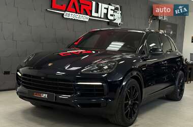 Позашляховик / Кросовер Porsche Cayenne 2019 в 