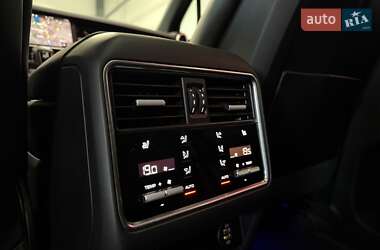 Позашляховик / Кросовер Porsche Cayenne 2019 в 