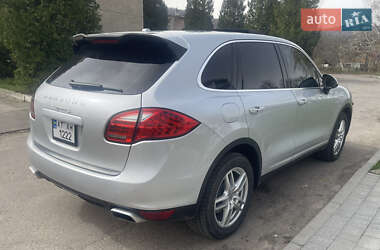 Внедорожник / Кроссовер Porsche Cayenne 2013 в 