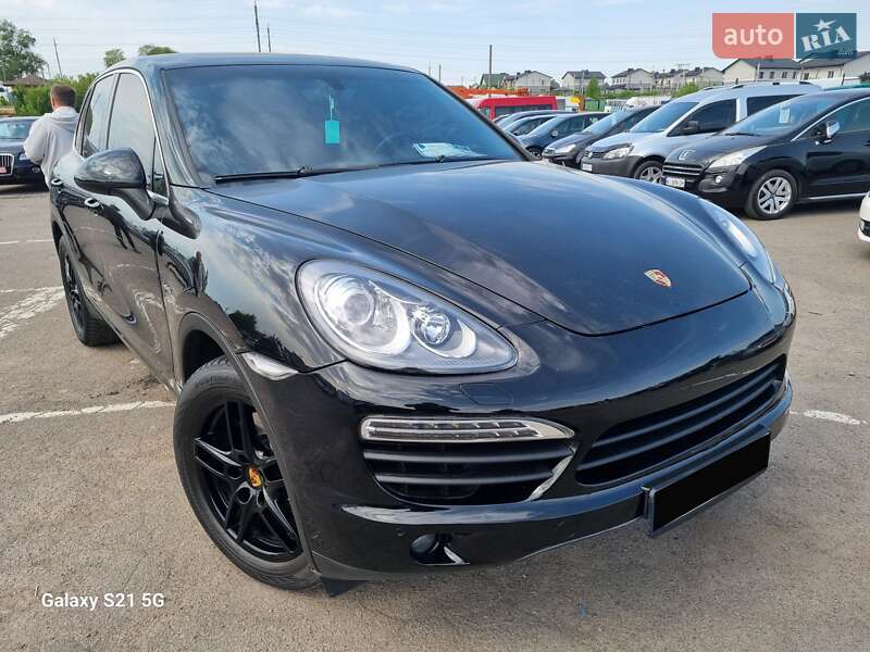 Внедорожник / Кроссовер Porsche Cayenne 2013 в Ровно