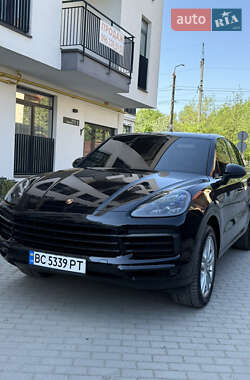 Позашляховик / Кросовер Porsche Cayenne 2019 в 