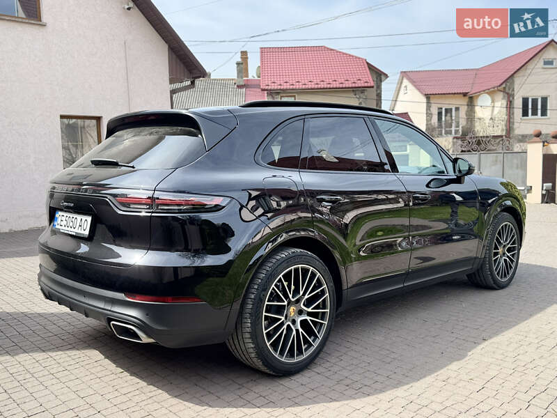 Внедорожник / Кроссовер Porsche Cayenne 2018 в Черновцах