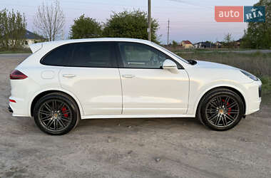 Внедорожник / Кроссовер Porsche Cayenne 2015 в Виннице