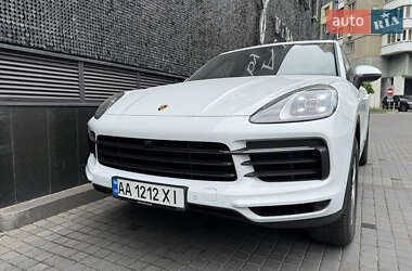 Внедорожник / Кроссовер Porsche Cayenne 2018 в 