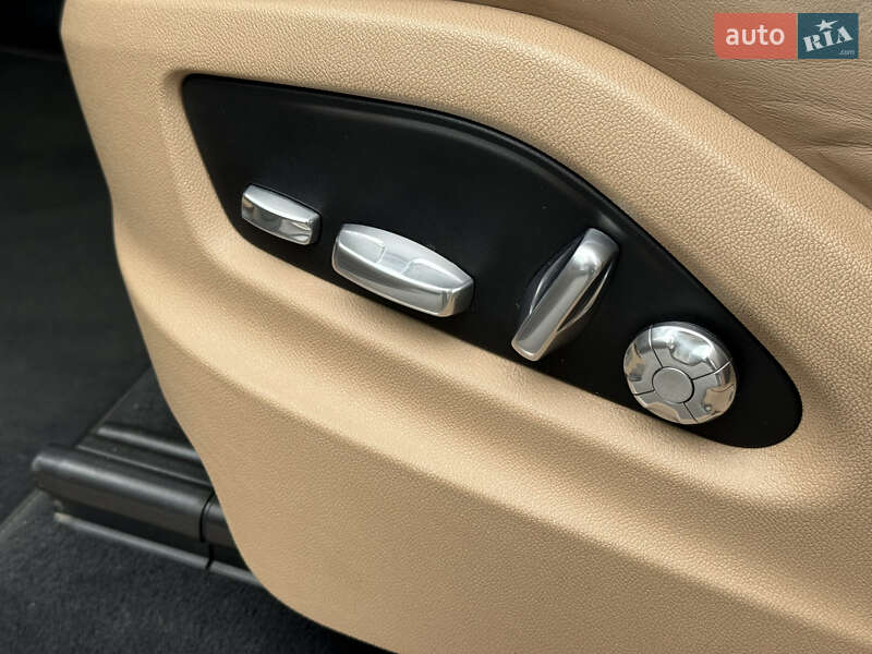 Позашляховик / Кросовер Porsche Cayenne 2018 в Києві