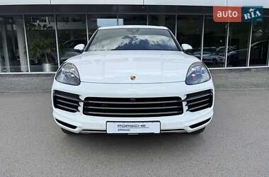 Внедорожник / Кроссовер Porsche Cayenne 2022 в 