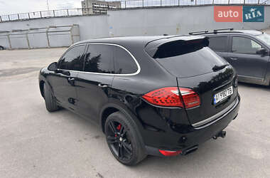Внедорожник / Кроссовер Porsche Cayenne 2010 в 