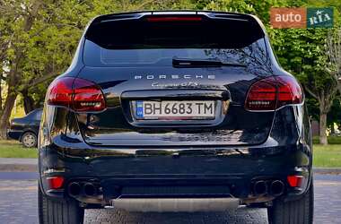 Внедорожник / Кроссовер Porsche Cayenne 2013 в 
