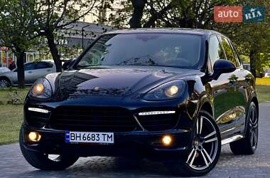 Внедорожник / Кроссовер Porsche Cayenne 2013 в 