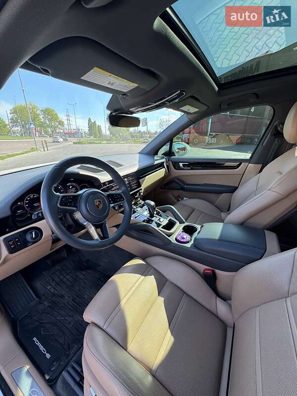Внедорожник / Кроссовер Porsche Cayenne 2020 в Одессе