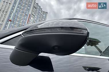Внедорожник / Кроссовер Porsche Cayenne 2018 в 