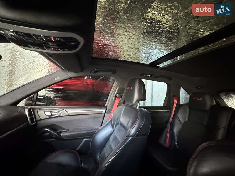 Внедорожник / Кроссовер Porsche Cayenne 2013 в Львове