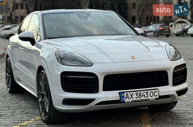 Внедорожник / Кроссовер Porsche Cayenne 2019 в 
