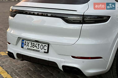 Внедорожник / Кроссовер Porsche Cayenne 2019 в 