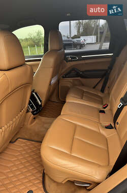 Внедорожник / Кроссовер Porsche Cayenne 2013 в Днепре
