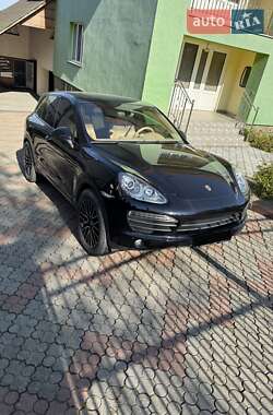Внедорожник / Кроссовер Porsche Cayenne 2011 в Солотвине