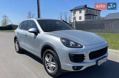 Внедорожник / Кроссовер Porsche Cayenne 2015 в Киеве