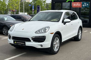 Внедорожник / Кроссовер Porsche Cayenne 2014 в 