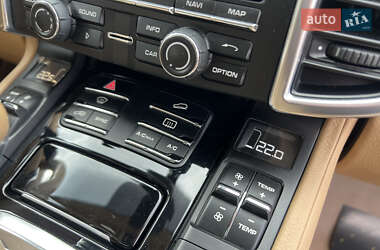 Внедорожник / Кроссовер Porsche Cayenne 2014 в 